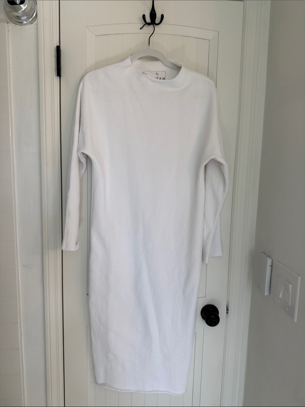 Frank & Eileen White Midi Long Sleeve sweatshirt Dress